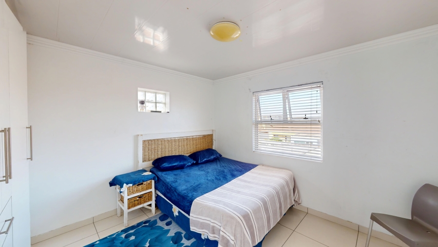 4 Bedroom Property for Sale in Rocklands Western Cape